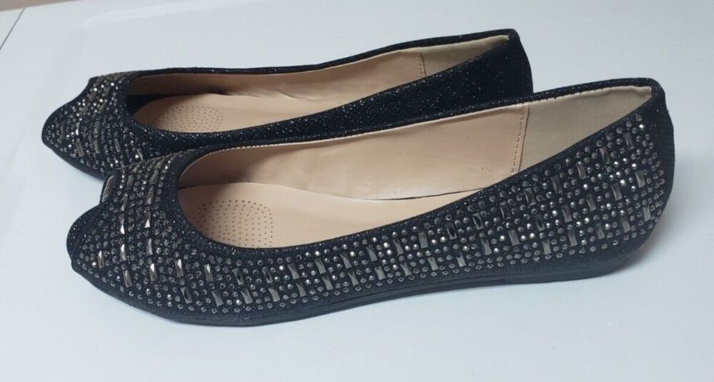 Women’s Forever Open-Toe Studded Career Comfort Flats Sz 7.5 Wide NWOB